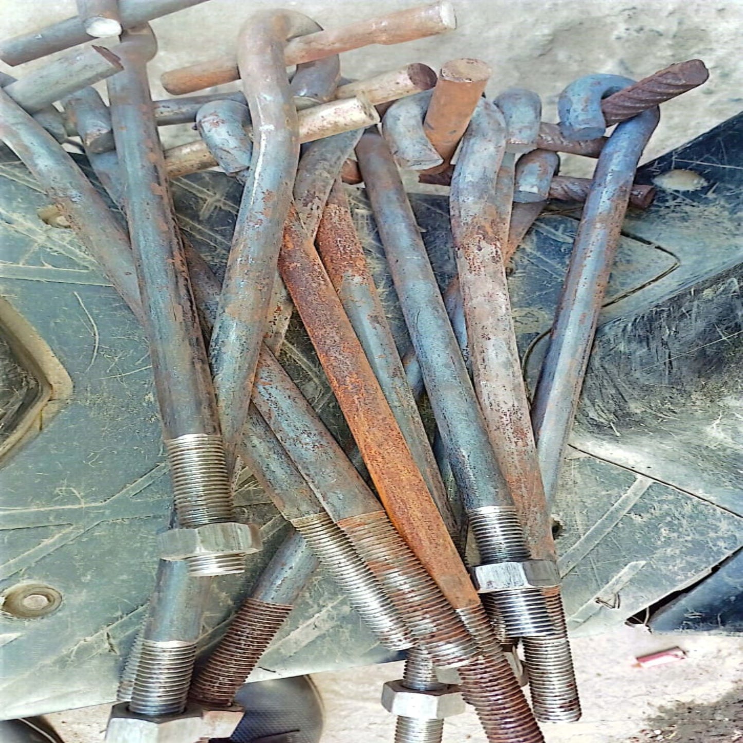 Foundation Bolt MS J-Type with Bail – 20mm x 18 Inch, with Nut & Washer