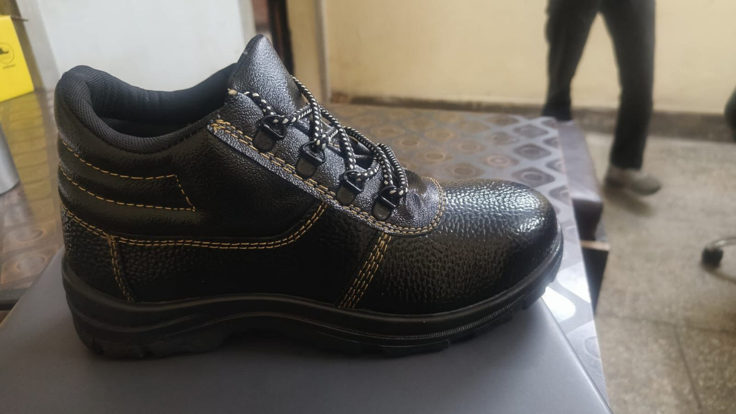 Heavy Duty Safety Shoes – Steel Toe | Anti-Slip PVC Sole | Reinforced Build